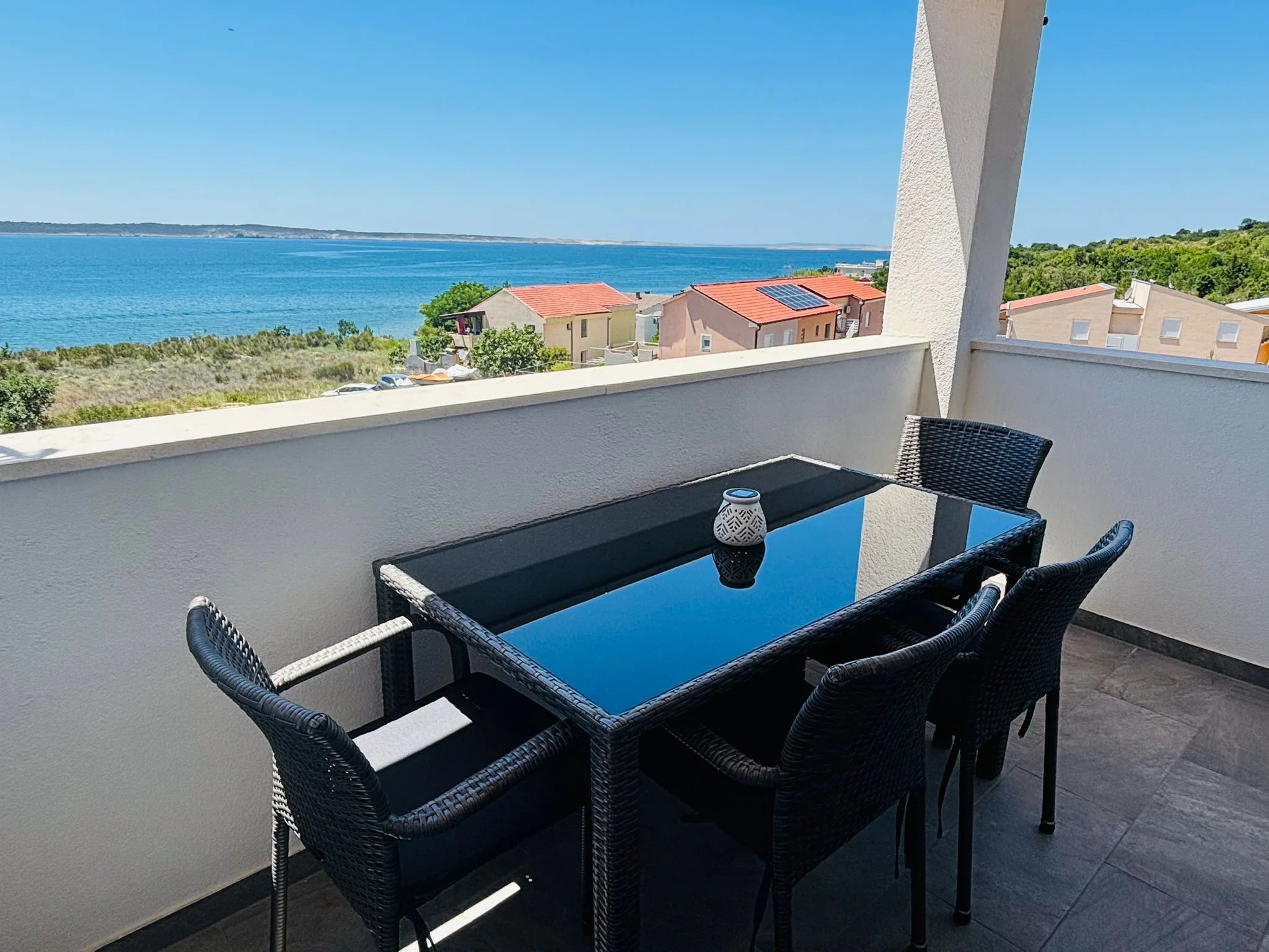 Balkon apartmana Coral s pogledom na more